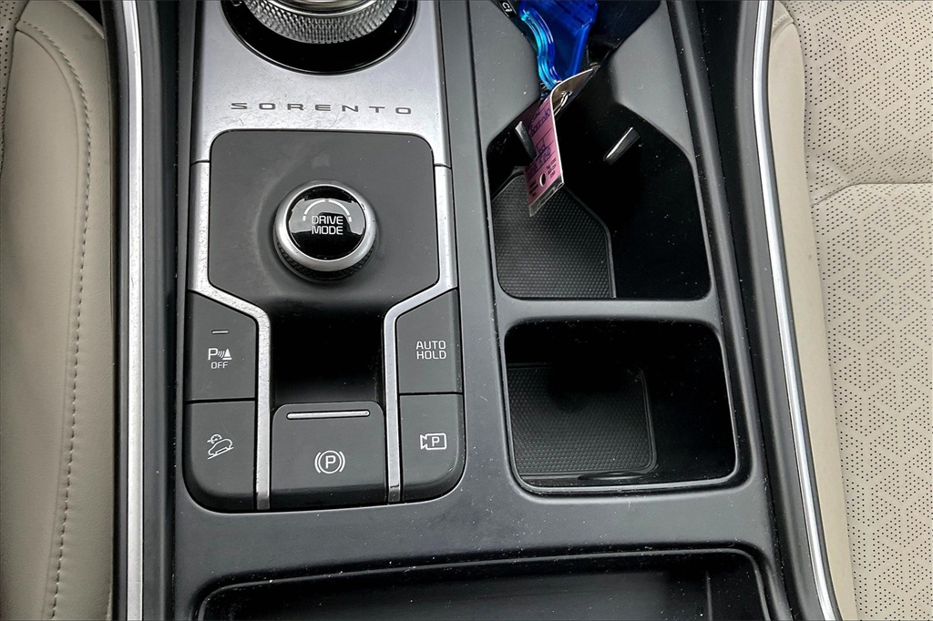 2022 Kia Sorento Hybrid S - Photo 34