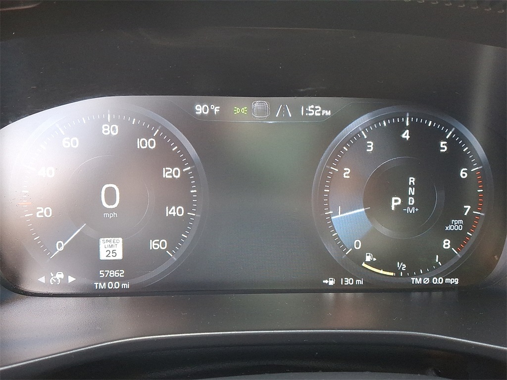 2022 Volvo XC40 R-Design - Photo 22
