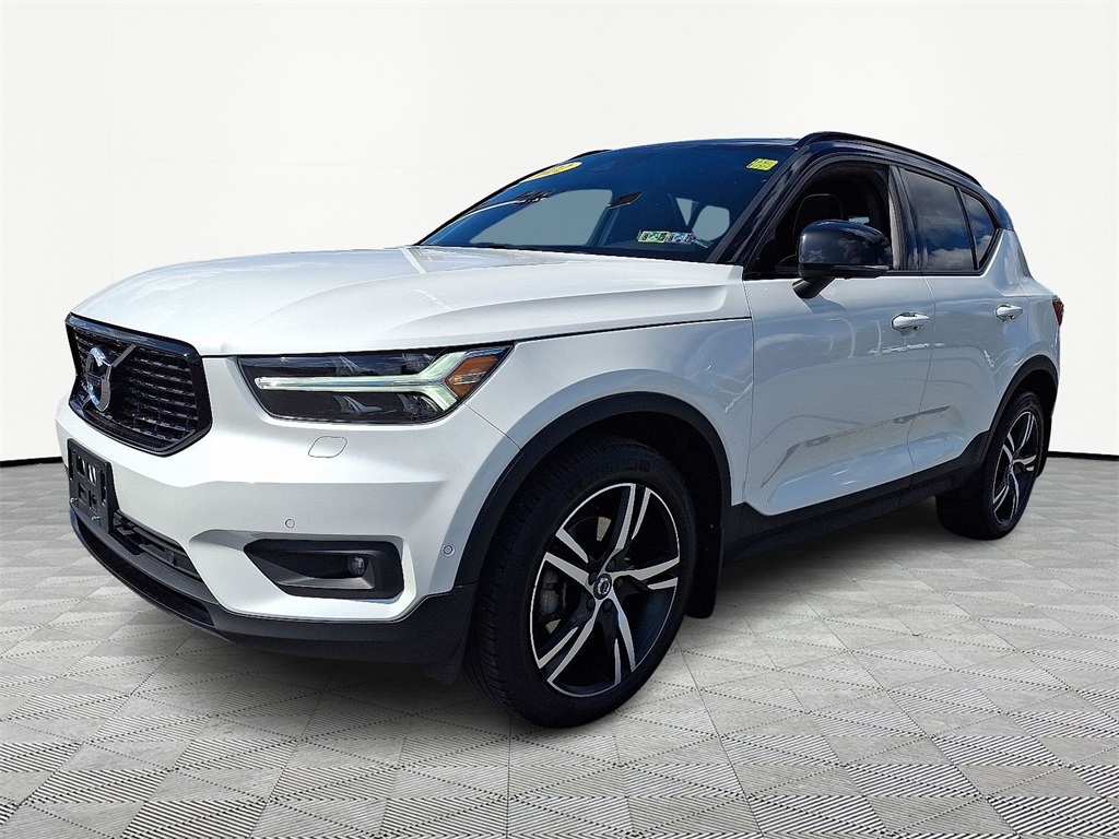 2022 Volvo XC40 R-Design - Photo 3