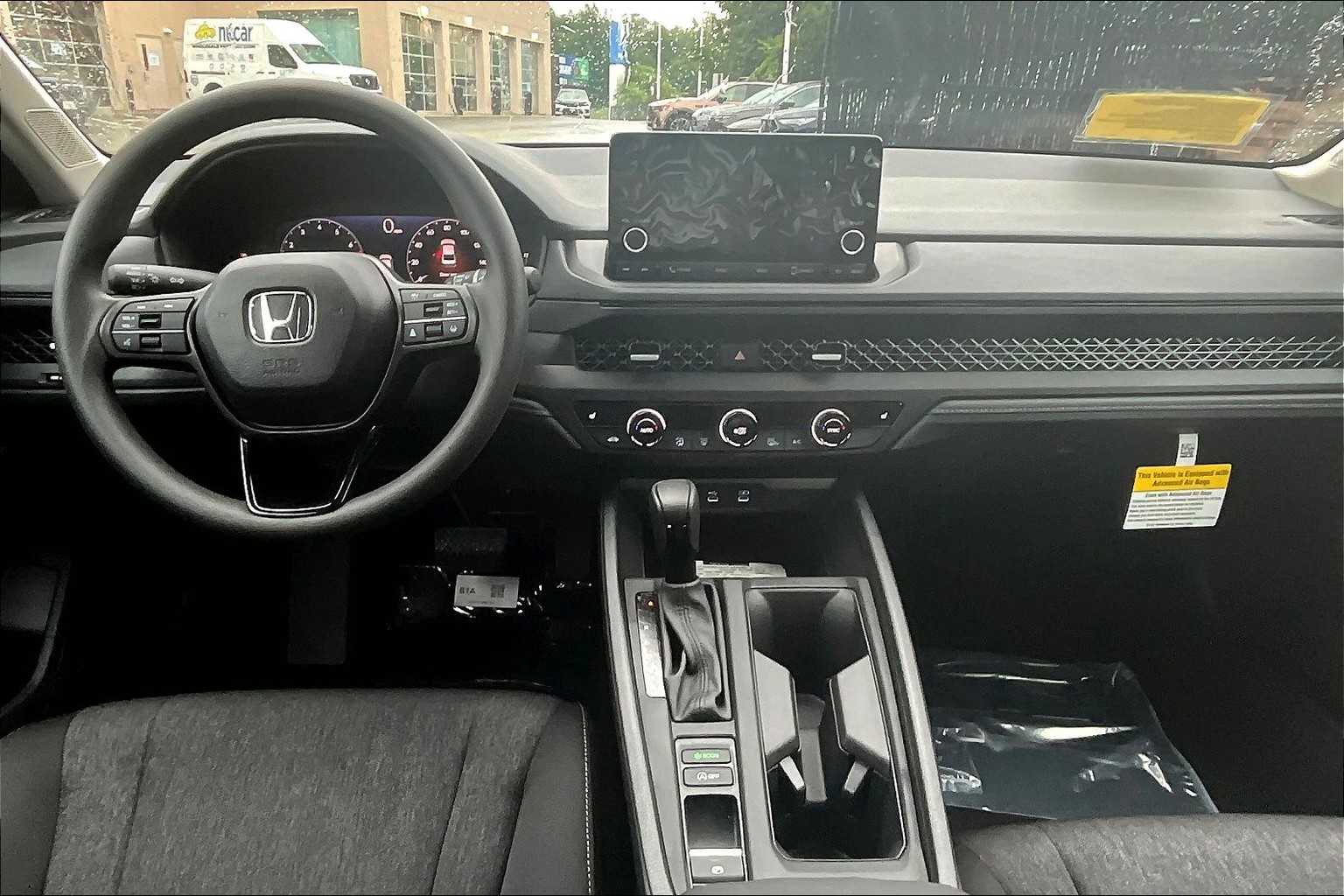 2025 Honda Accord SE - Photo 12