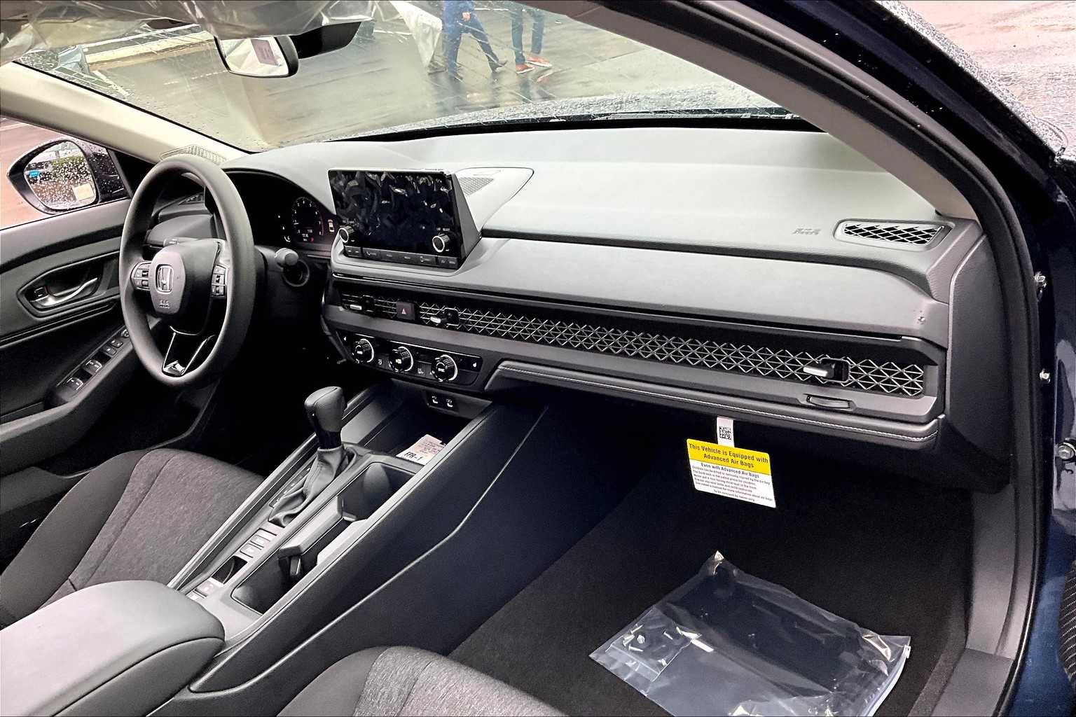 2025 Honda Accord SE - Photo 10