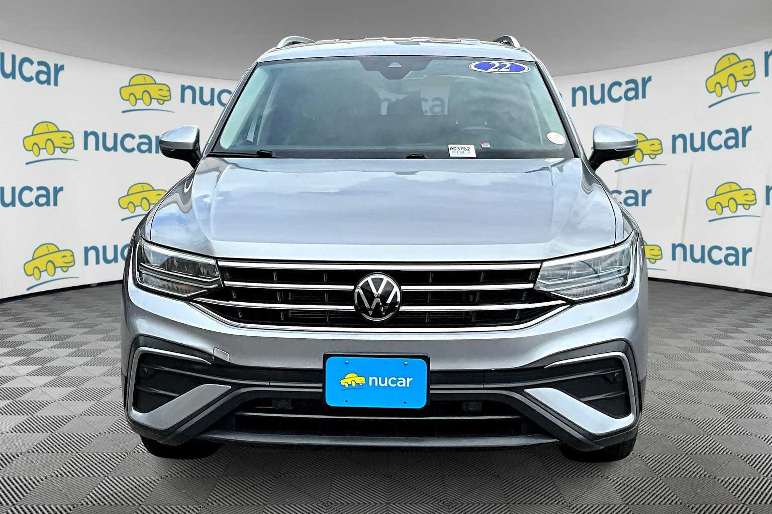 2022 Volkswagen Tiguan SE - Photo 2
