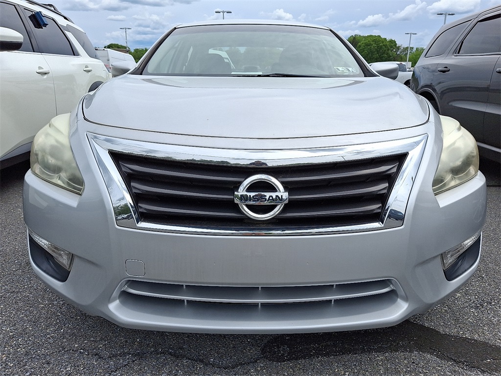 2014 Nissan Altima 2.5 S - Photo 2