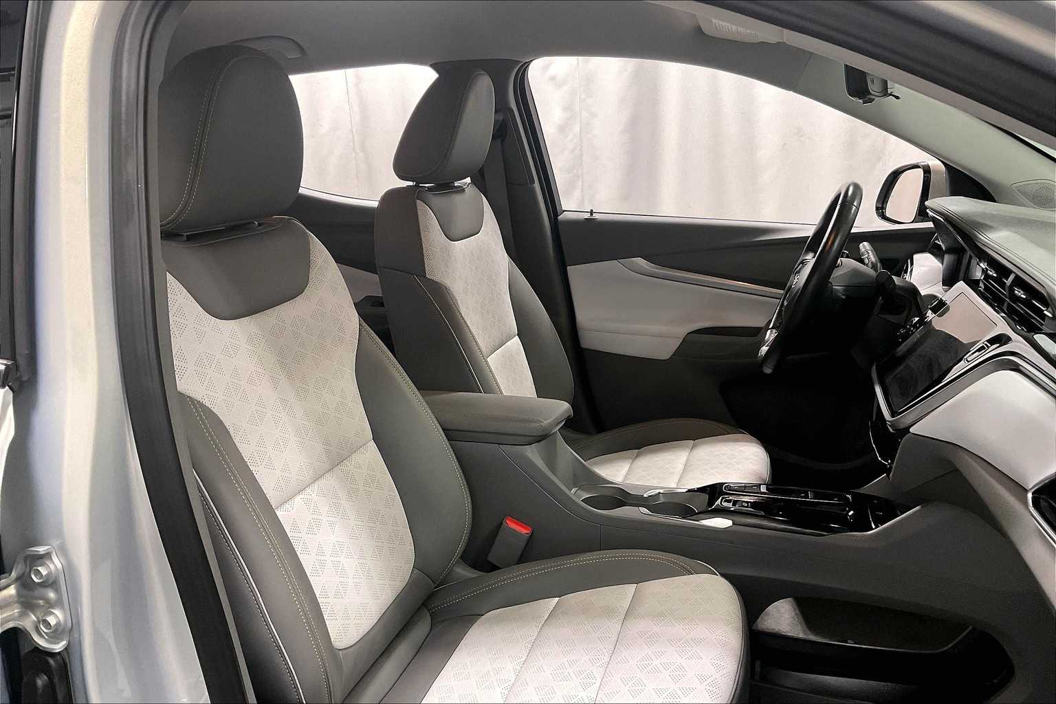 2022 Chevrolet Bolt EUV Premier - Photo 11