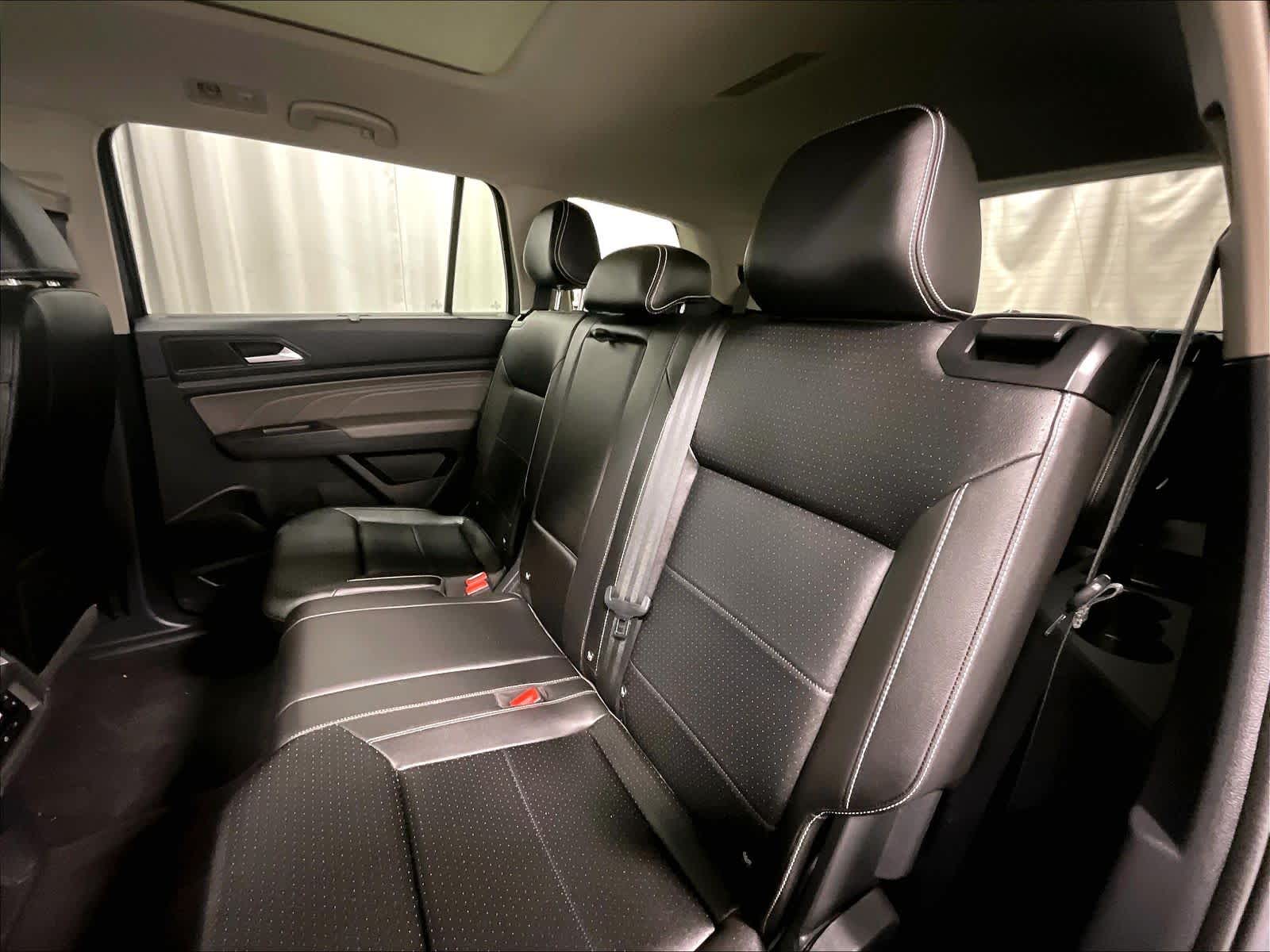 2023 Volkswagen Atlas 3.6L V6 SE w/Technology - Photo 15