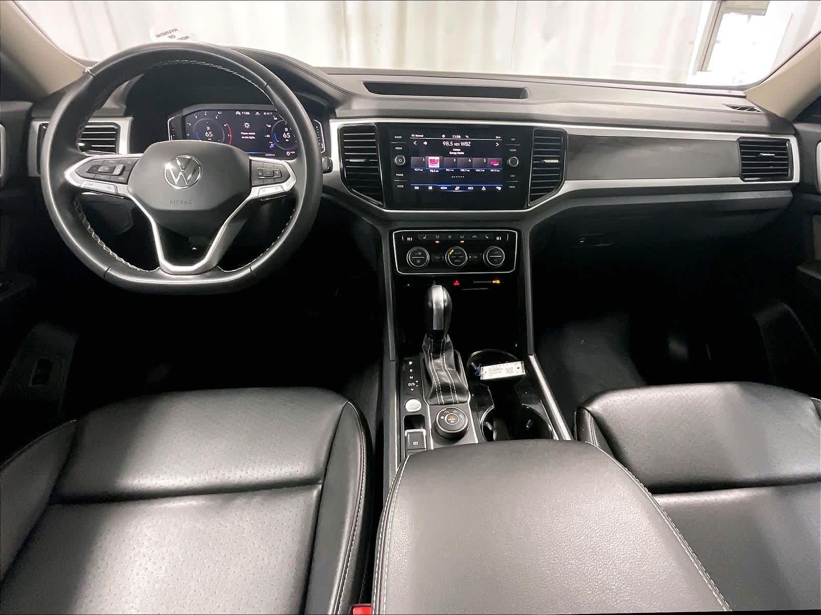 2023 Volkswagen Atlas 3.6L V6 SE w/Technology - Photo 22