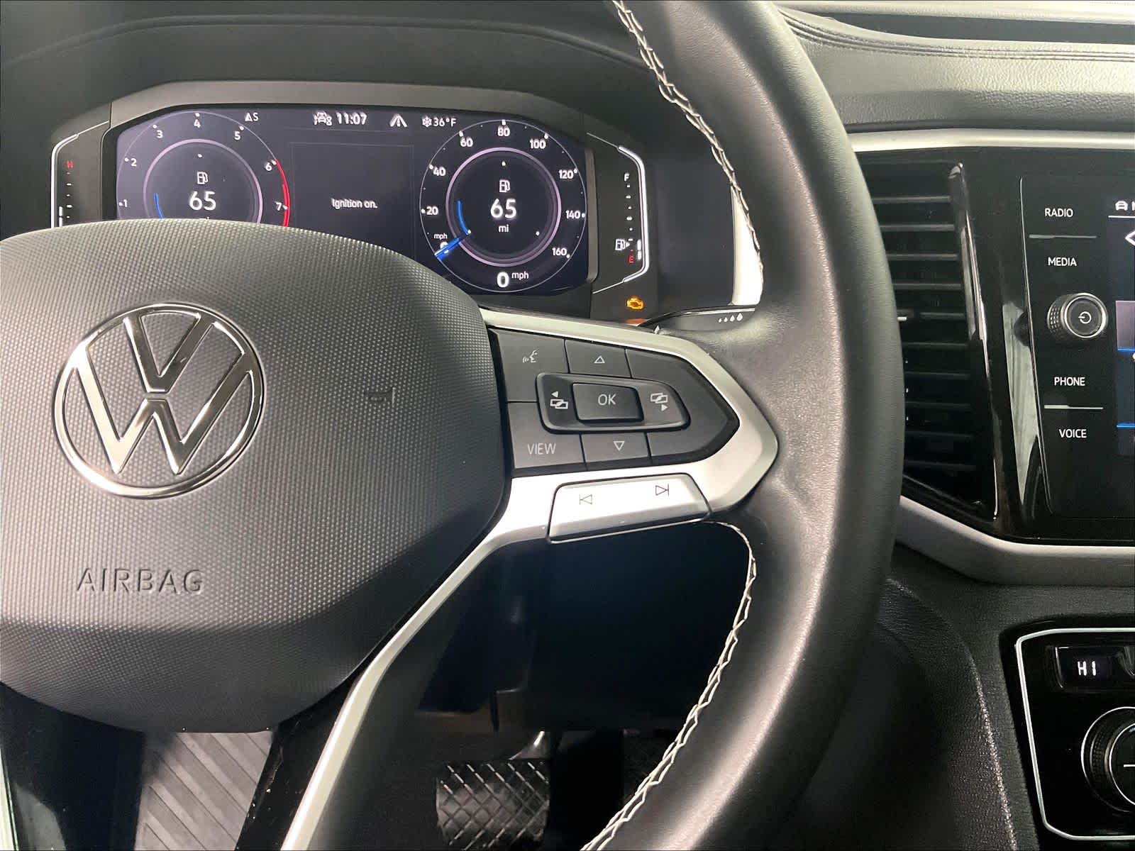 2023 Volkswagen Atlas 3.6L V6 SE w/Technology - Photo 25