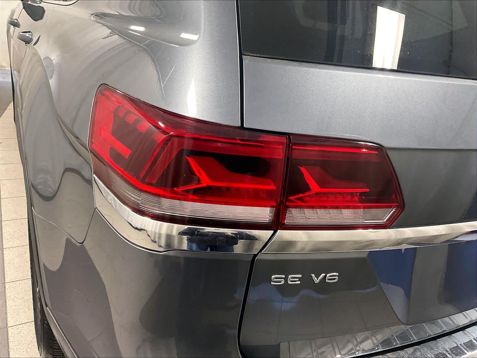 2023 Volkswagen Atlas 3.6L V6 SE w/Technology - Photo 35