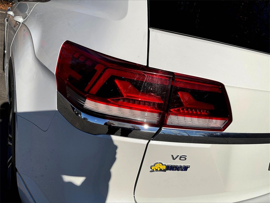 2021 Volkswagen Atlas 3.6L V6 SEL Premium R-Line - Photo 30