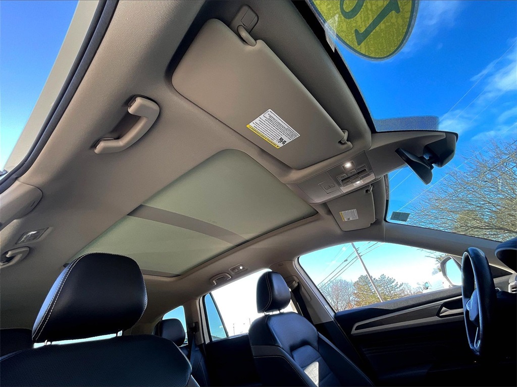 2021 Volkswagen Atlas 3.6L V6 SEL Premium R-Line - Photo 6