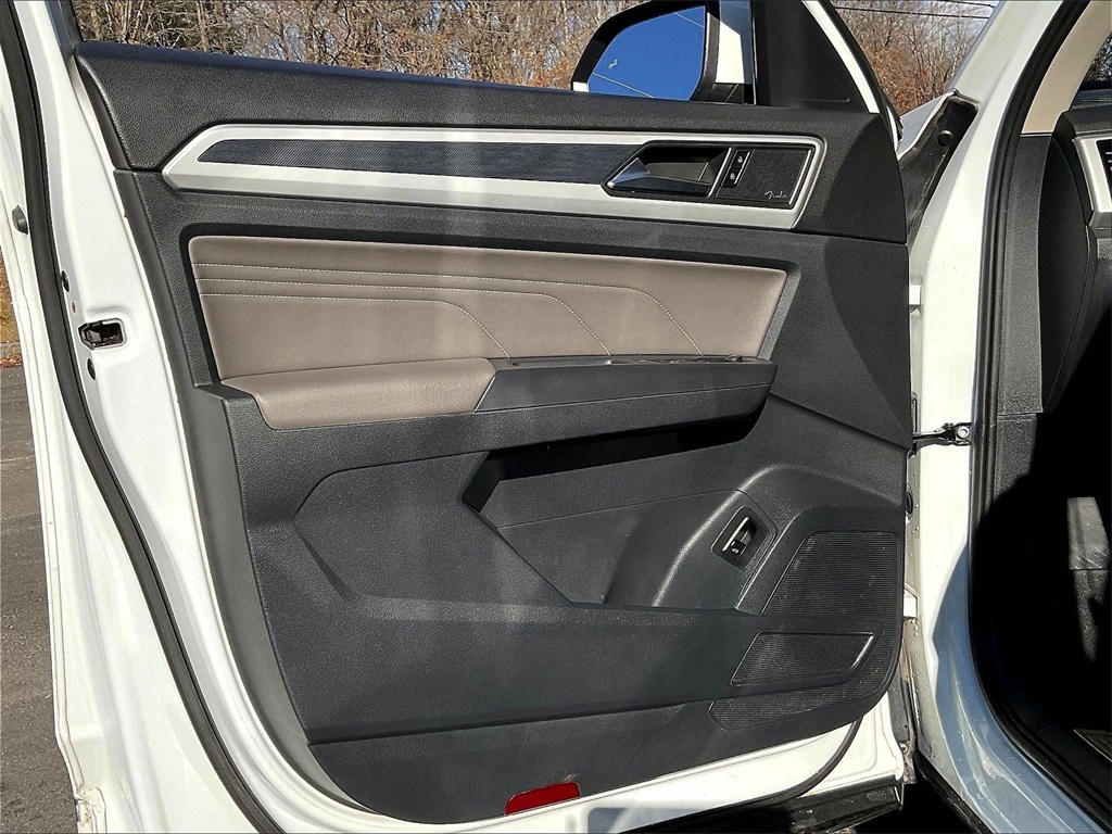 2021 Volkswagen Atlas 3.6L V6 SEL Premium R-Line - Photo 8