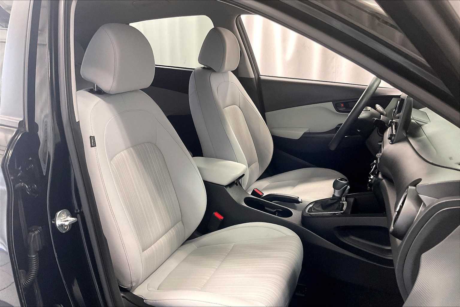 2023 Hyundai Kona SEL - Photo 11