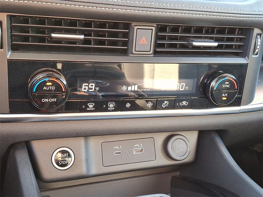 2023 Nissan Rogue SV - Photo 16