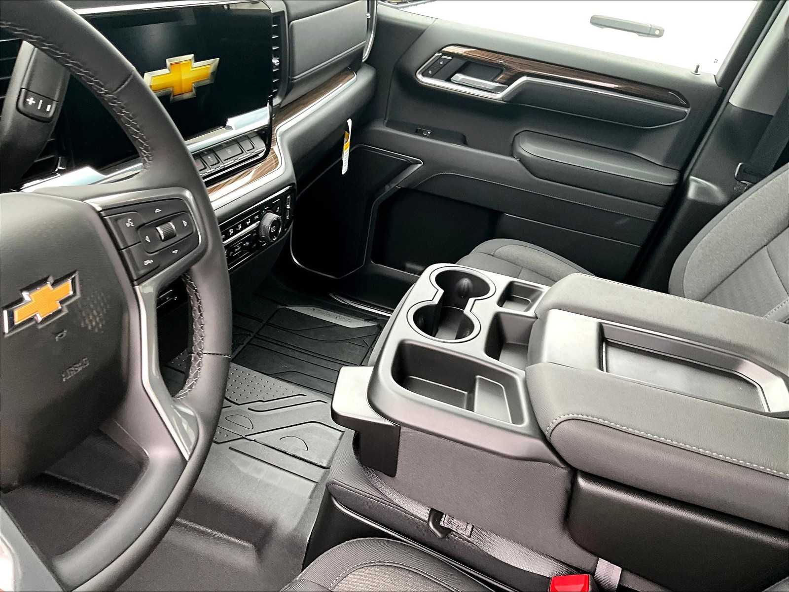 2025 Chevrolet Silverado 1500 LT - Photo 14