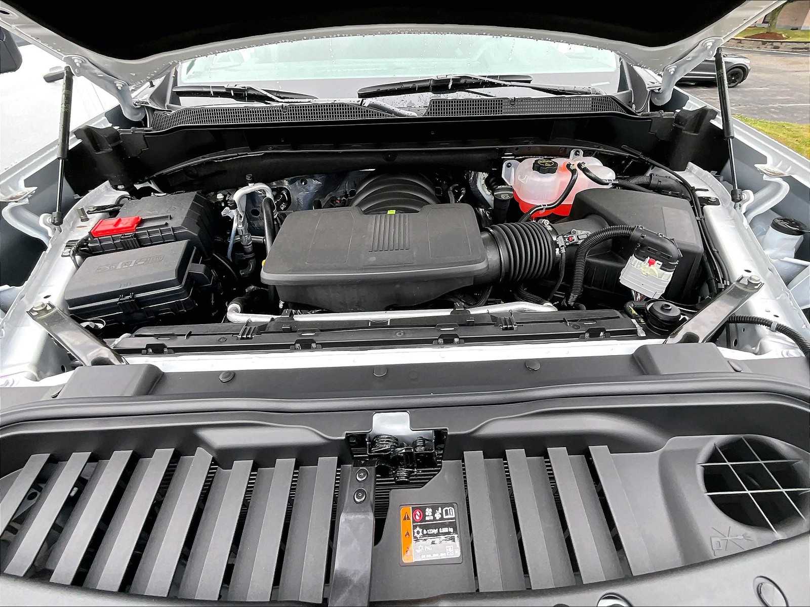 2025 Chevrolet Silverado 1500 LT - Photo 16