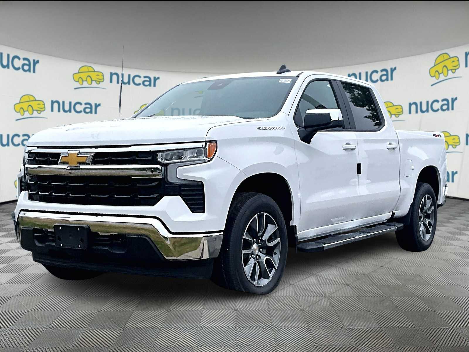 2025 Chevrolet Silverado 1500 LT - Photo 4