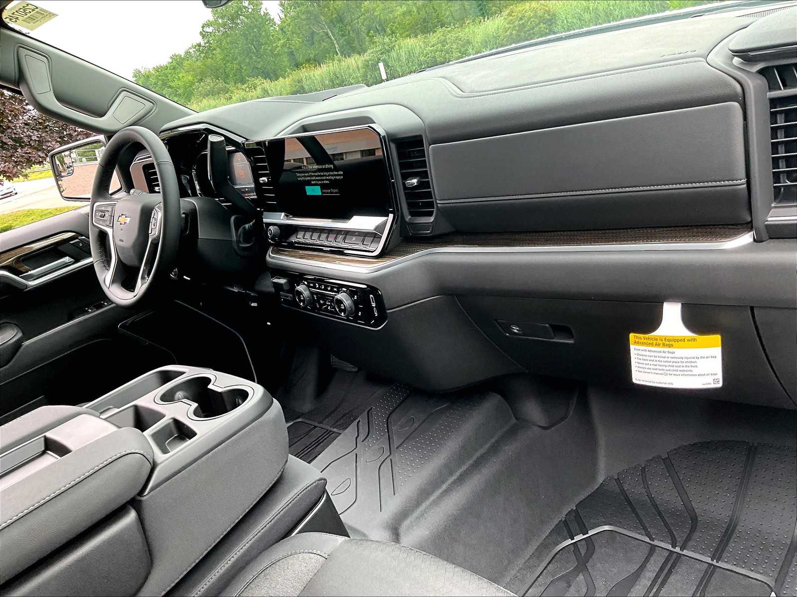 2025 Chevrolet Silverado 1500 LT - Photo 10