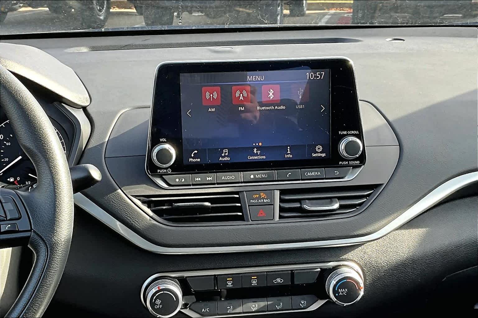 2025 Nissan Altima S - Photo 13