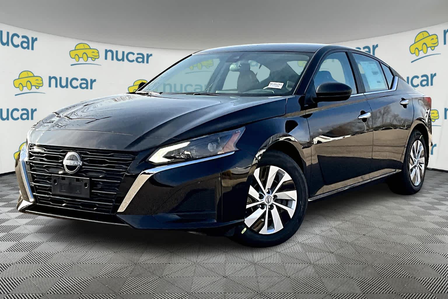 2025 Nissan Altima S - Photo 4