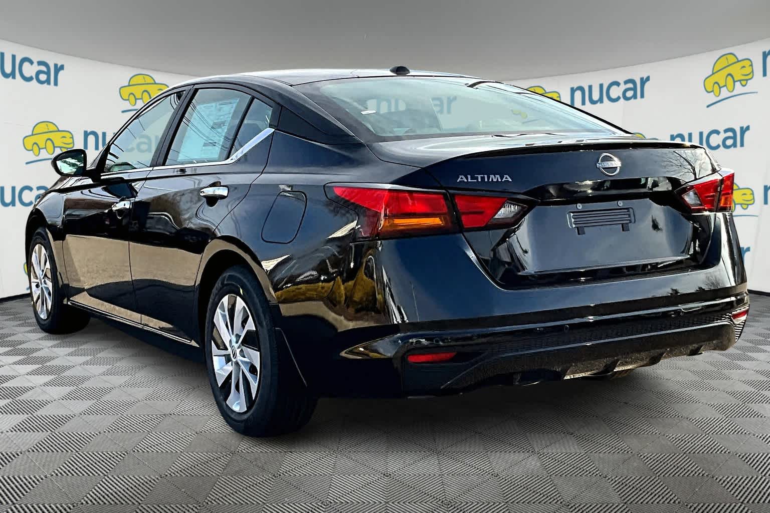 2025 Nissan Altima S - Photo 5