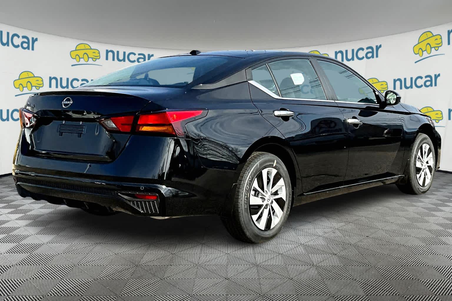 2025 Nissan Altima S - Photo 7