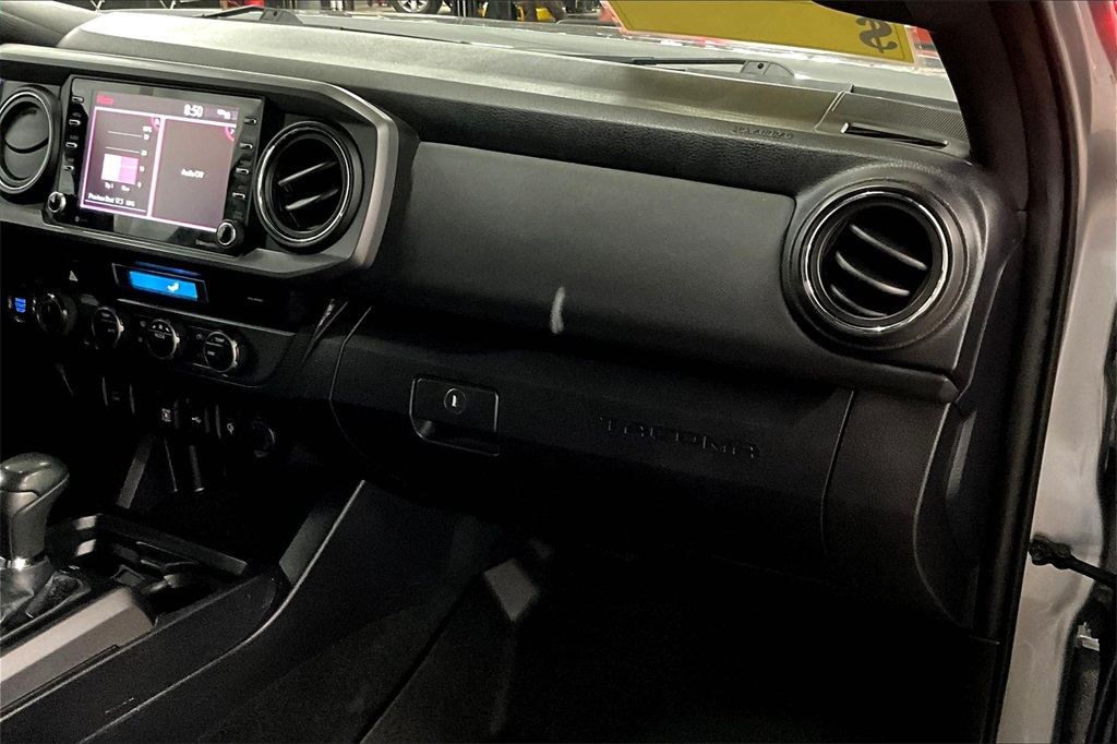 2021 Toyota Tacoma SR5 - Photo 13