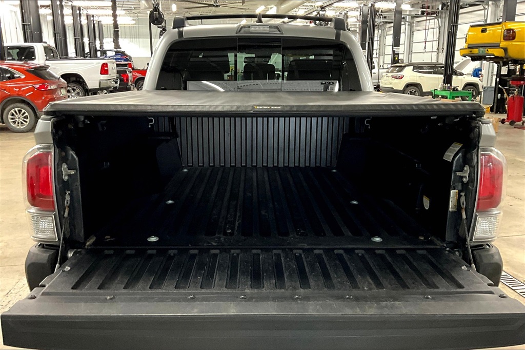 2021 Toyota Tacoma SR5 - Photo 30