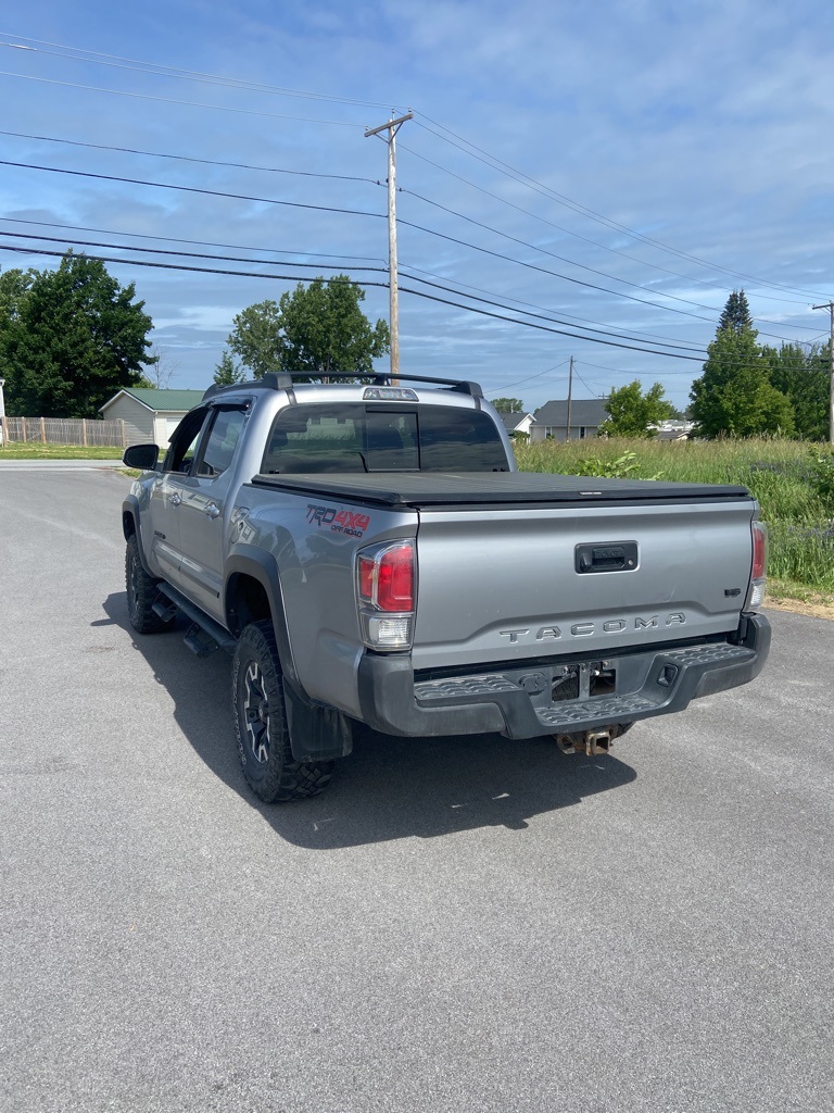 2021 Toyota Tacoma SR5 - Photo 3
