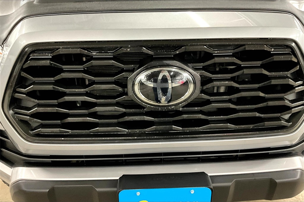 2021 Toyota Tacoma SR5 - Photo 31