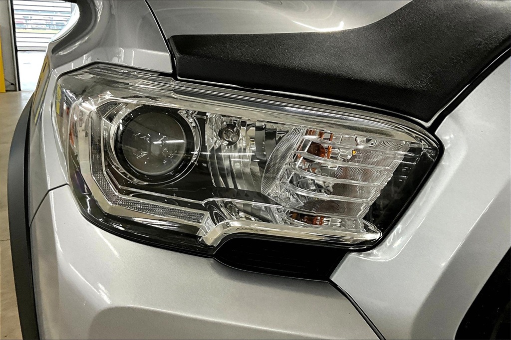 2021 Toyota Tacoma SR5 - Photo 32