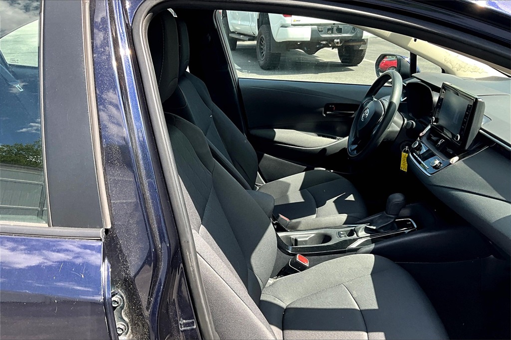 2022 Toyota Corolla LE - Photo 11