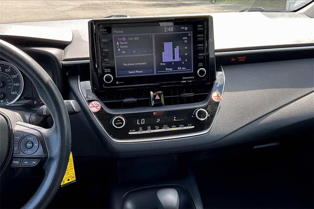 2022 Toyota Corolla LE - Photo 18