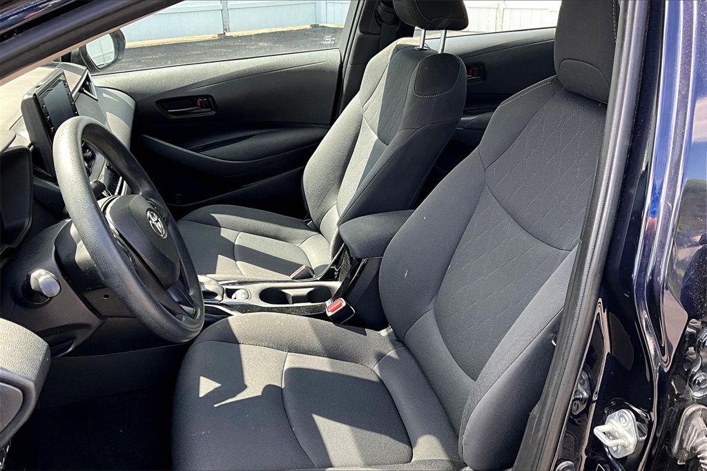 2022 Toyota Corolla LE - Photo 10