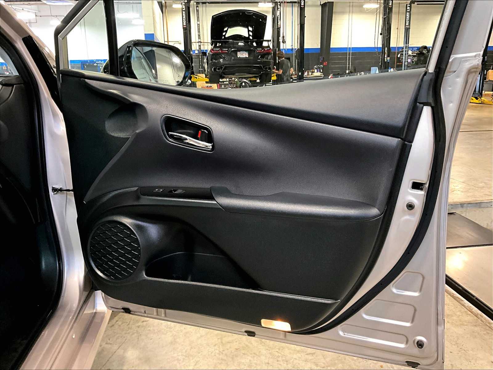2020 Toyota Prius Prime XLE - Photo 12