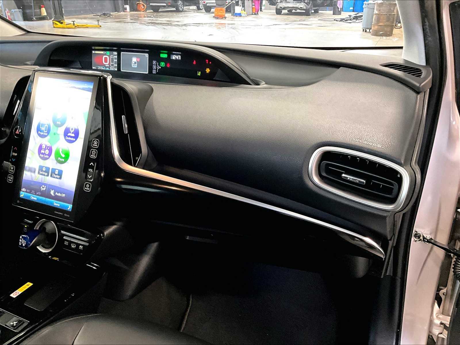 2020 Toyota Prius Prime XLE - Photo 13