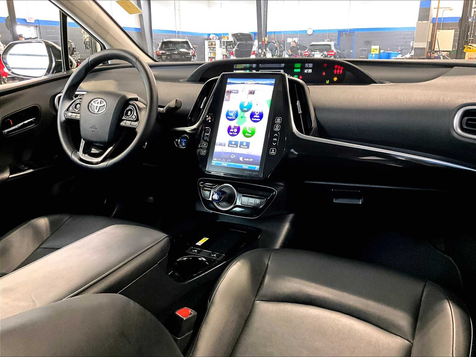 2020 Toyota Prius Prime XLE - Photo 14