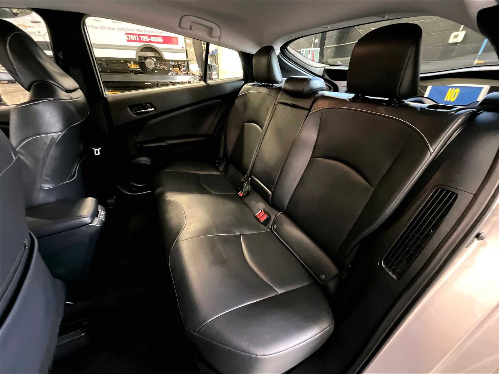 2020 Toyota Prius Prime XLE - Photo 15