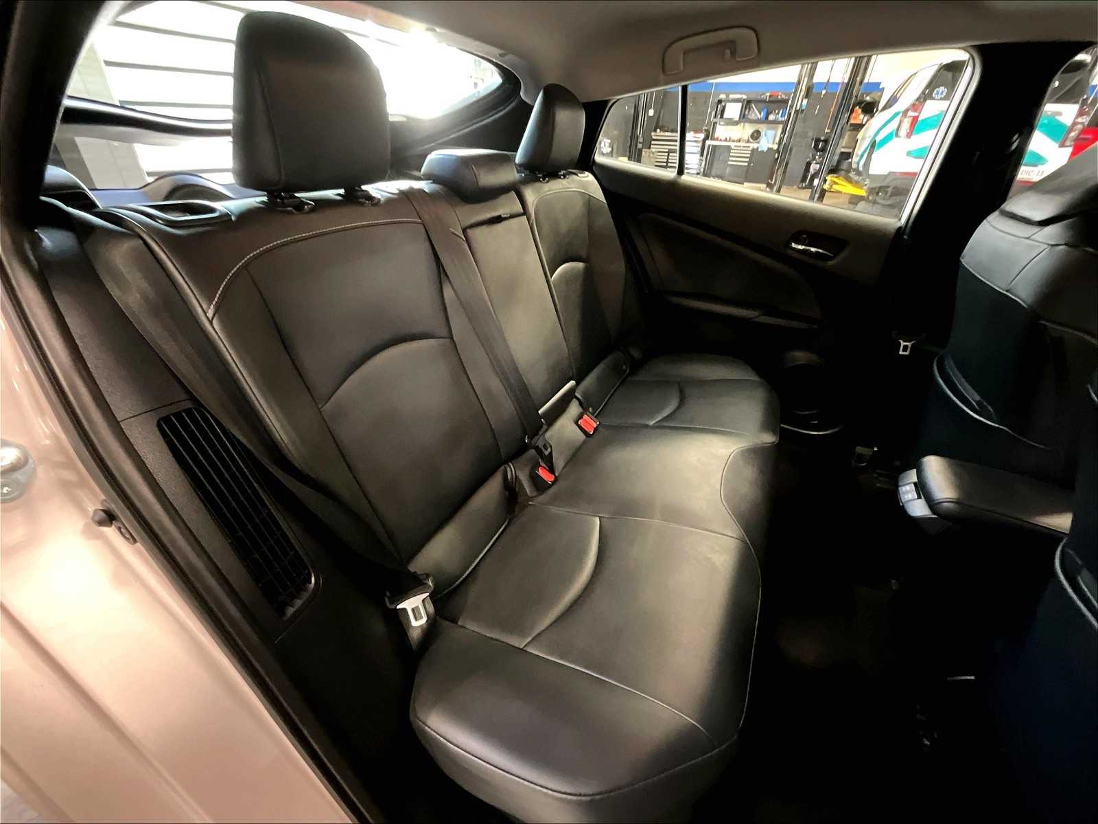 2020 Toyota Prius Prime XLE - Photo 16
