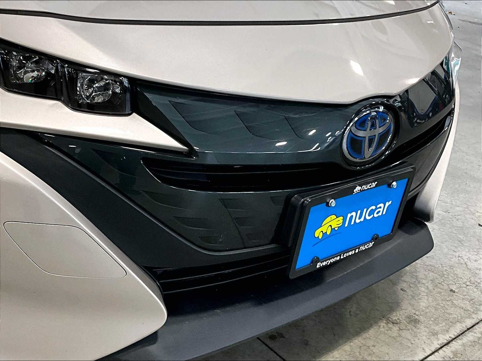 2020 Toyota Prius Prime XLE - Photo 32