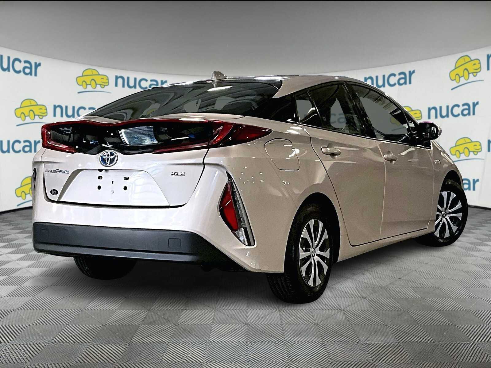 2020 Toyota Prius Prime XLE - Photo 6
