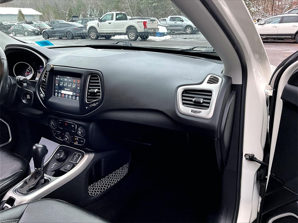 2021 Jeep Compass Latitude - Photo 13