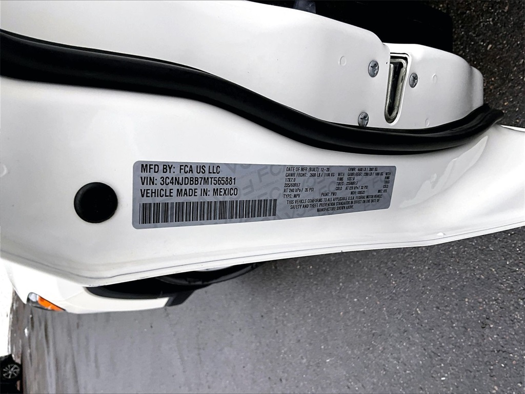 2021 Jeep Compass Latitude - Photo 35