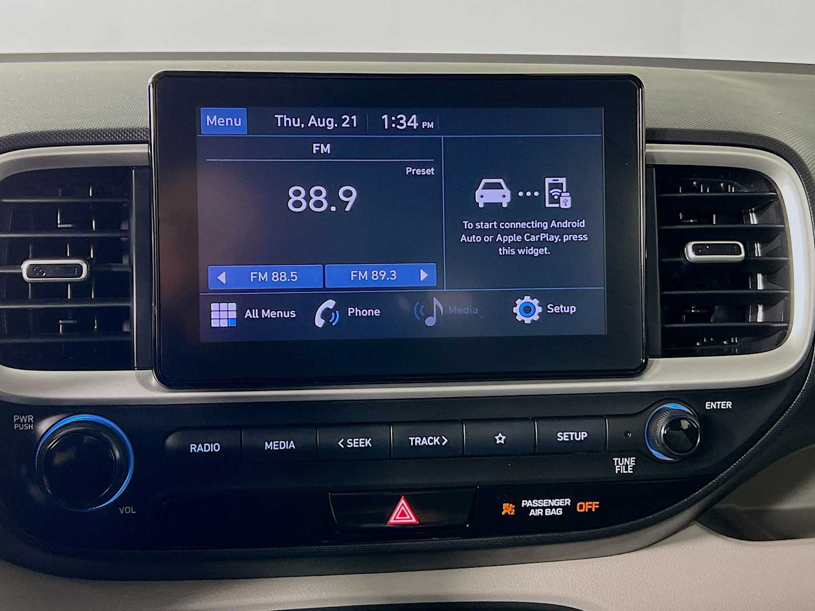 2022 Hyundai Venue SEL - Photo 14