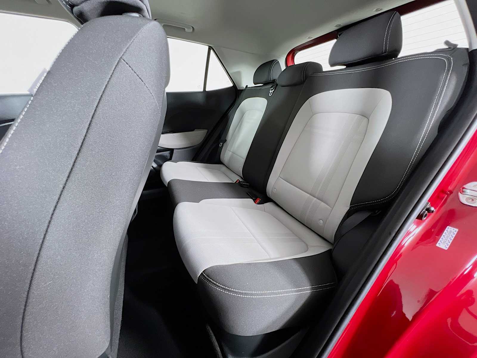 2022 Hyundai Venue SEL - Photo 24