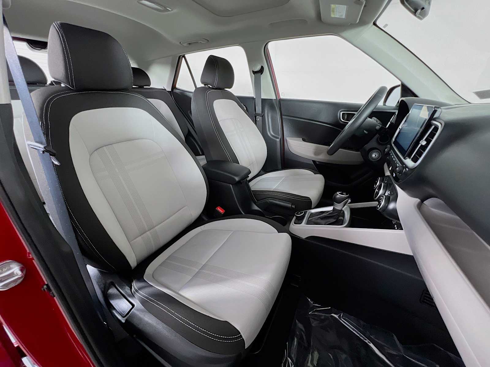 2022 Hyundai Venue SEL - Photo 27