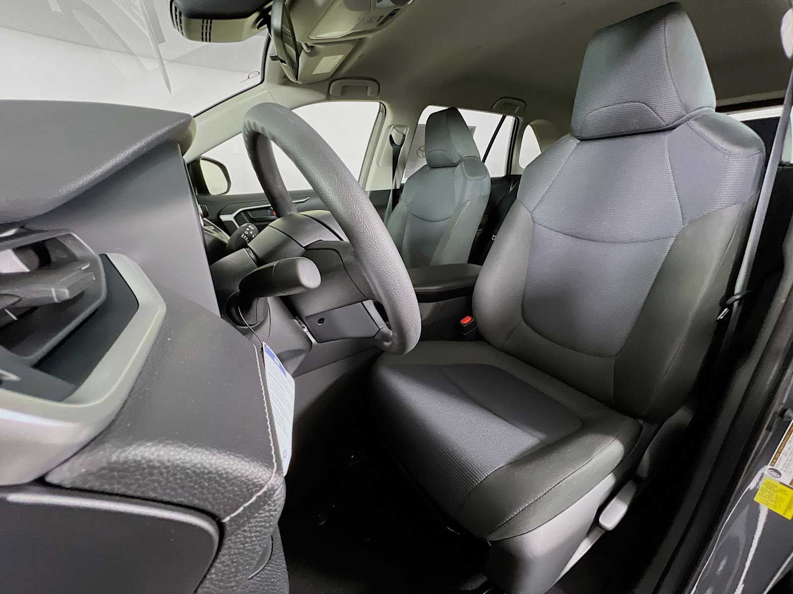 2025 Toyota RAV4 Hybrid LE - Photo 12