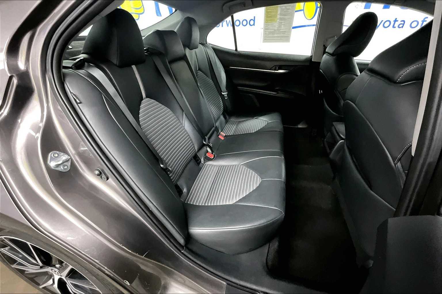 2023 Toyota Camry SE - Photo 16
