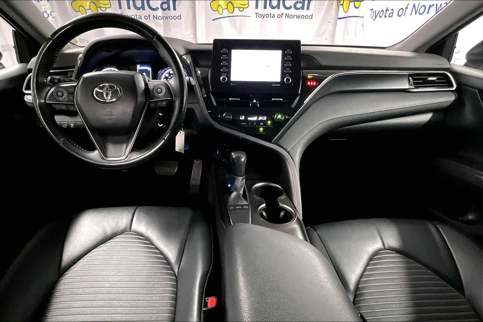 2023 Toyota Camry SE - Photo 21