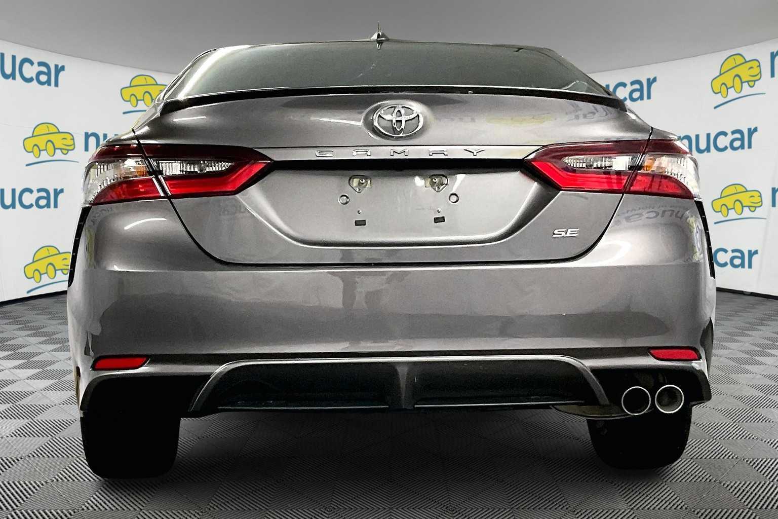 2023 Toyota Camry SE - Photo 5