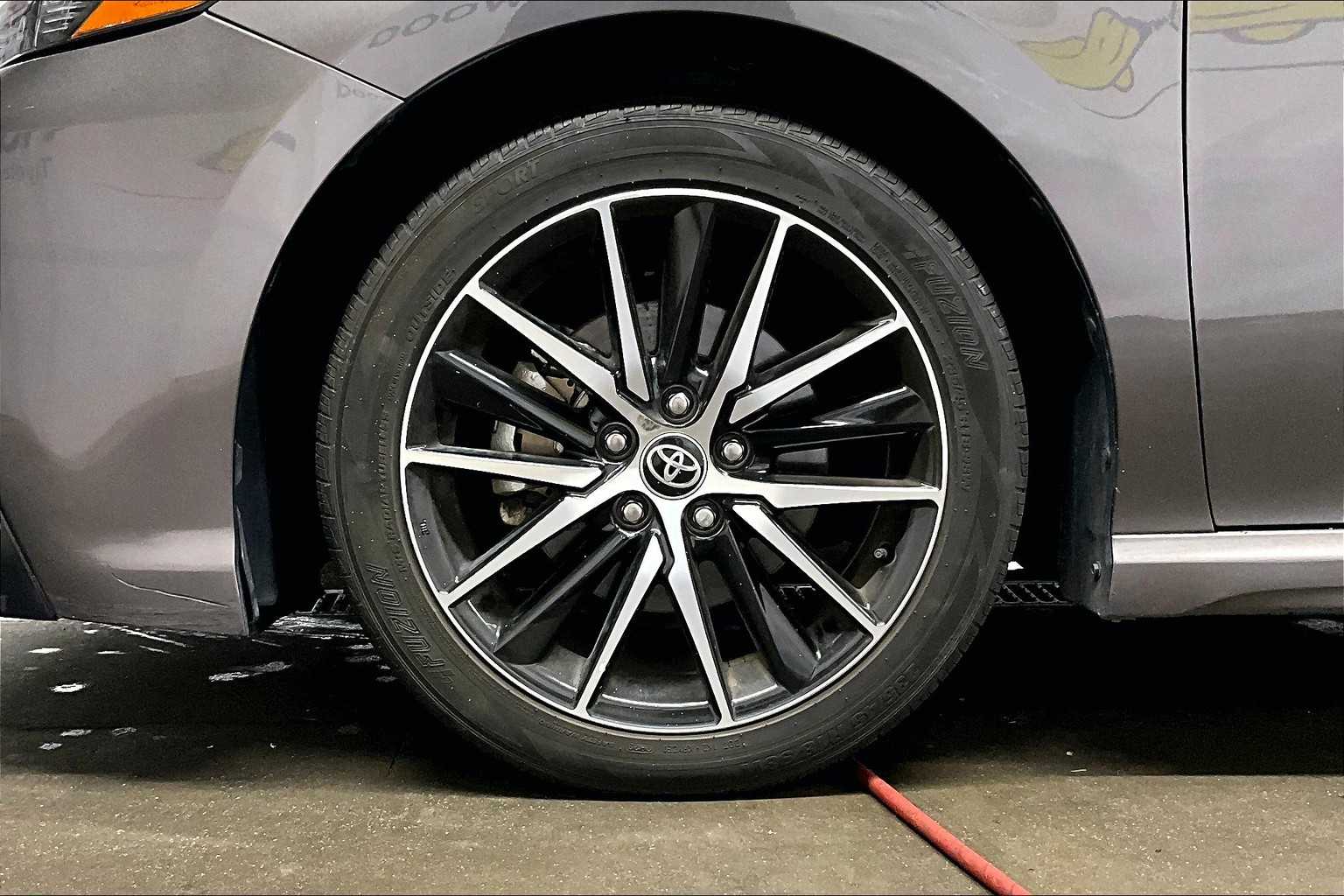 2023 Toyota Camry SE - Photo 7